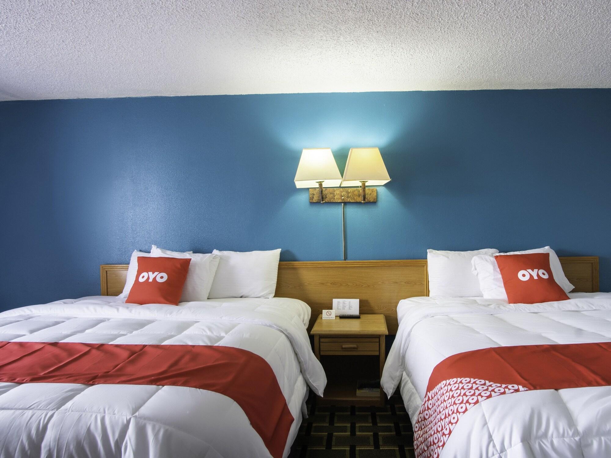 Oyo Hotel Hutchinson West 4Th Ave Esterno foto